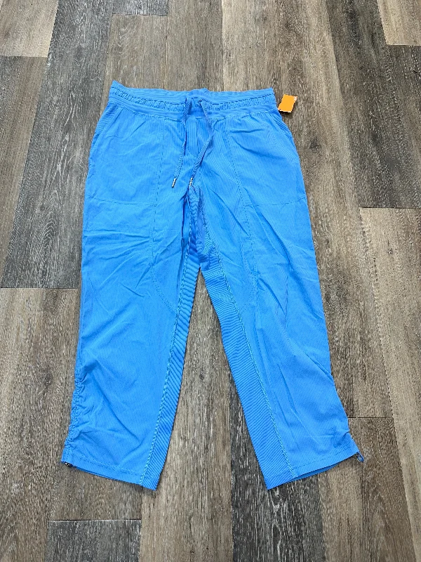 Stylish cropped pants for warm season trends -Athletic Pants By Lululemon In Blue, Size: 10