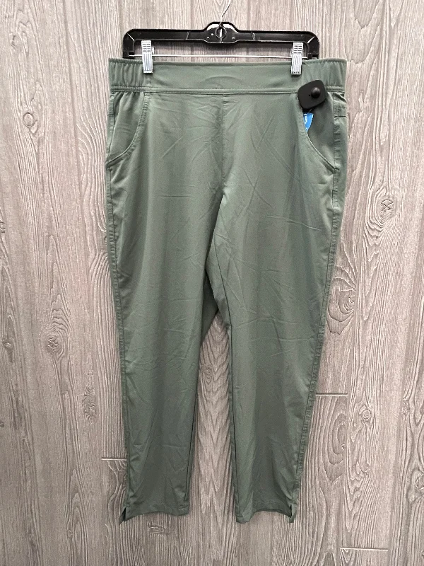 Stylish cropped pants for warm season trends -Athletic Pants By Eddie Bauer In Green, Size: M