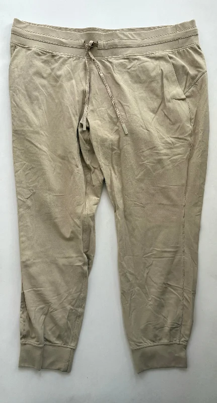 Multi-pocket pants for organized travel convenience -Athletic Pants By Lululemon In Cream, Size: 20