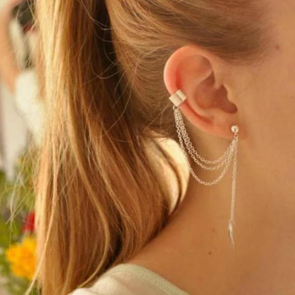 Best hoop earrings with vintage rhinestone embellishments for a retro-glam effect-Waterproof hoop earrings-Punk Rock Style Woman Young Gift Leaf Chain Tassel Earrings