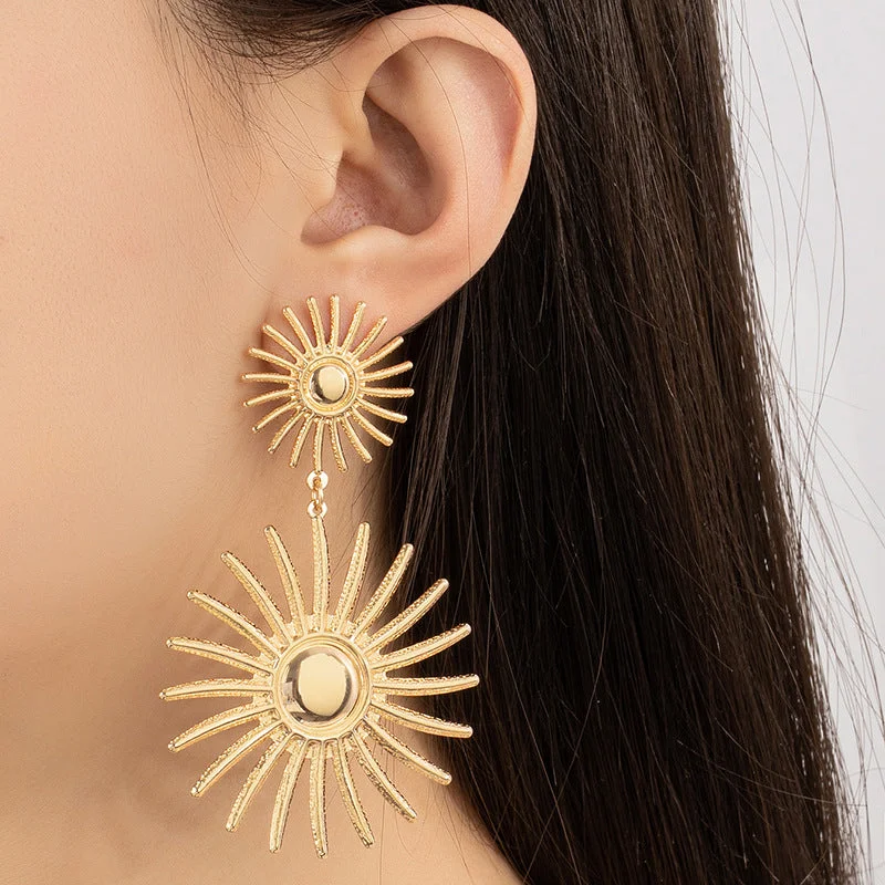 Best hoop earrings with geometric shapes for a modern and artistic appeal-Hoop earrings with crystals-Wholesale Metal Hollow Flower Alloy Earrings